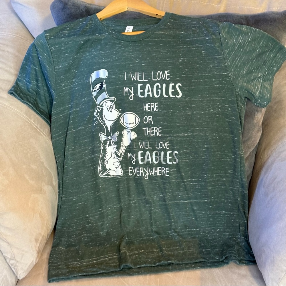🦅NWOT Super Bowl Champ Philadelphia Eagles Bella Canvas Green Dr. Seuss Tee